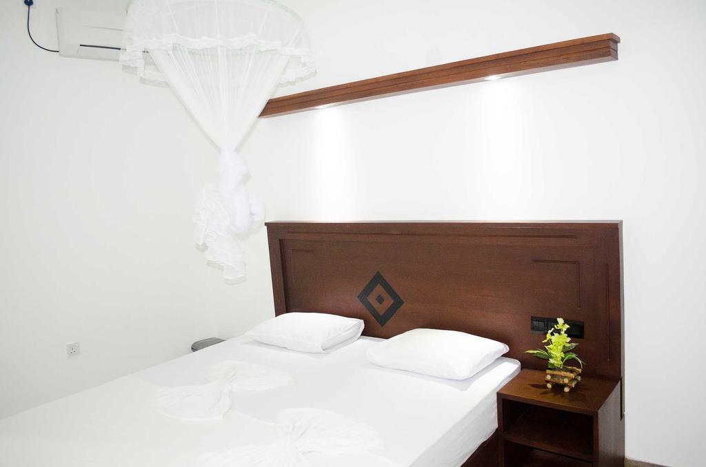 מיריסה Suwa Arana Resort חדר תמונה
