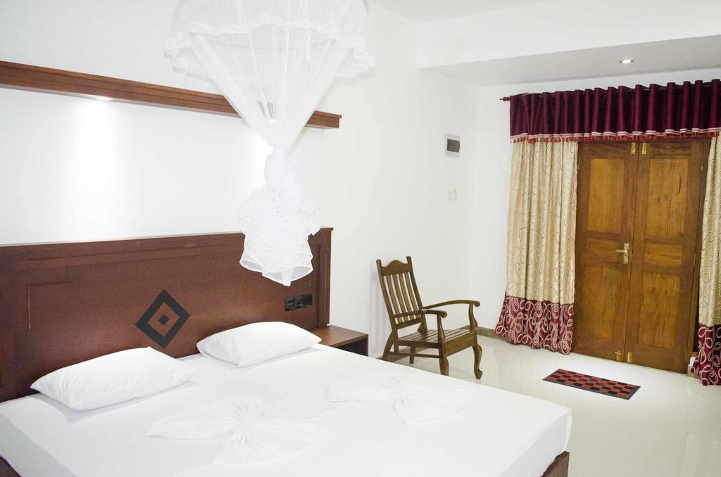 מיריסה Suwa Arana Resort חדר תמונה